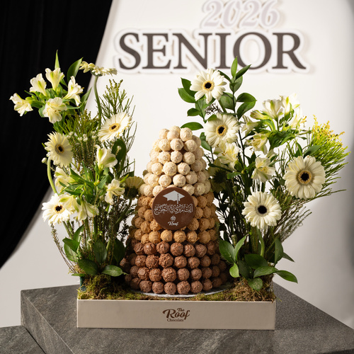 Rose and chocolate arrangement for graduation 5