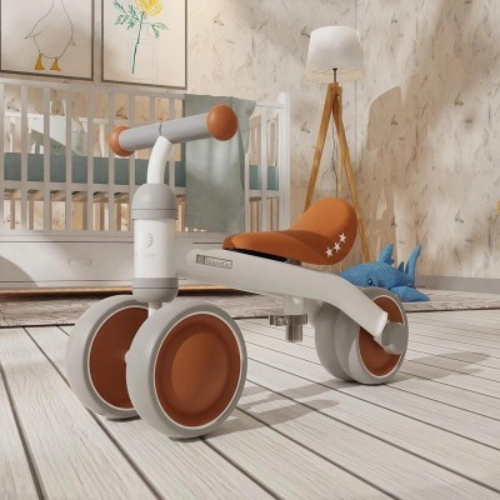 Bicycle for Young Children - Baby walker for entertainment
- Teach him to control the bike
- Lightweight and compact, you want it to be used anywhere
The seat is adjustable to accommodate different leg lengths
Vibration Resistant
- The best thing about the tyre is that there is no sound
Valid from one year and two months to three years
- The seat is leather and soft flexible
- Available in small and large sizes
Available colors (beige - blue - pink) are available in the post
Sizes are in the post