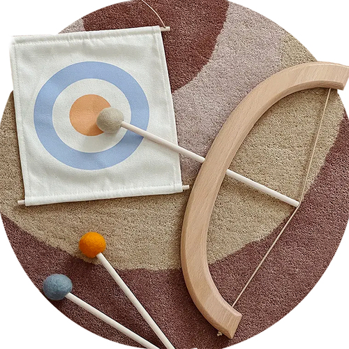 Bow shooting game - Bow shooting game 
 - A challenging and entertaining game for children - Suitable for home, travel and vacation - Made of wood and target cloth - It is safe for children and becomes a decoration for the child’s room