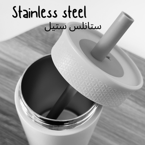 كوب شرب أزرق