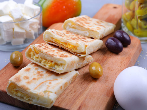 Saj Cheese With Eggs Pie