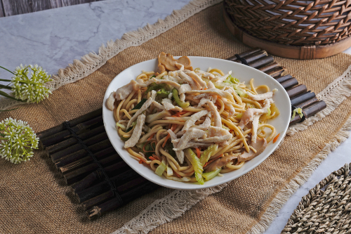 Fried Noodles withChicken Slice