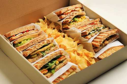 ساوردو بوكس - تشكيلة من 5 ساندويتشات سوردو كاملة من اختيارك—مثالية للمشاركة