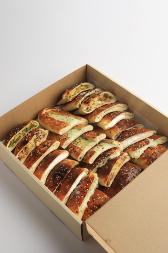 Fatayer Box - 12 pcs - An assortment of 12 fatayer of your choice