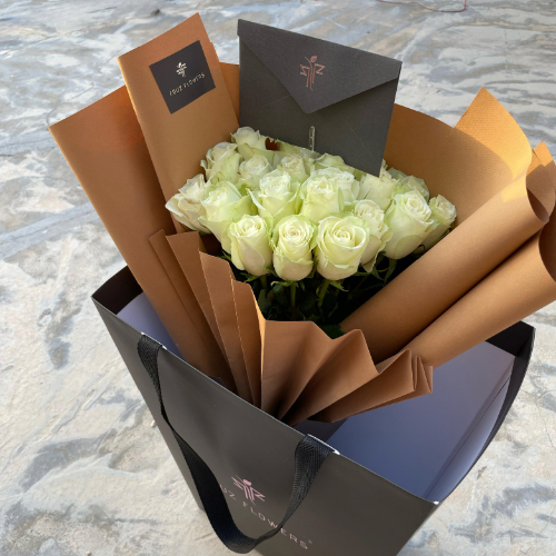 White Signature - Contains 25 to 30 roses