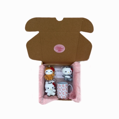 Pinkmad - hello kitty box - 3 small plushie size 10cm + hello kitty mug