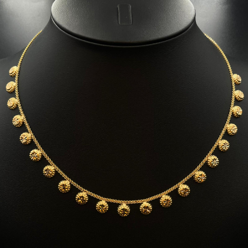 Necklace - Weight 8.980 grams Length 44 cm