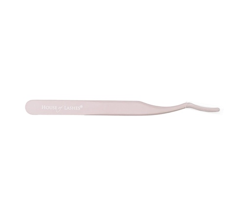 Products.Q8 co. - House Of Lashes Flawless Precision Applicator - The soft touch makes it comfortable to hold, while the innovative curved end is designed for precision. Our applicator is ideal for lash beginners since it guides you to align your falsies directly on your lash line.