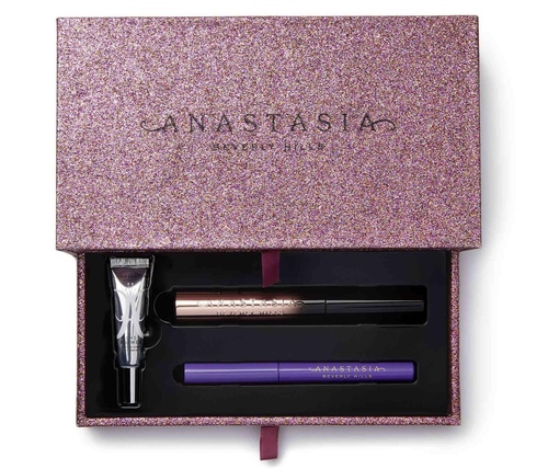 EXCLUSIVE Jackie Aina Palette Vault, Anastasia