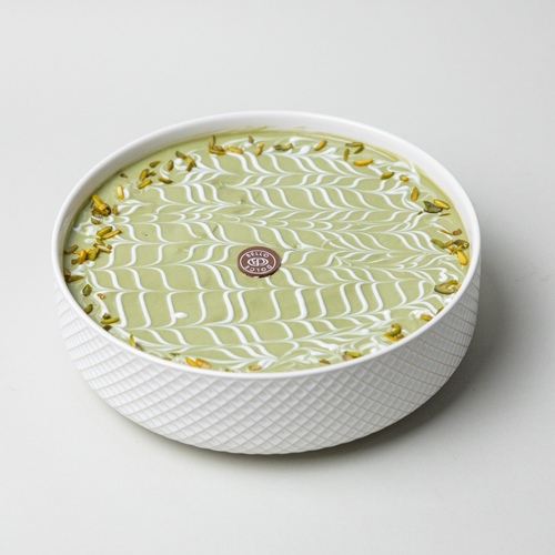 pistachio birex - Pyrex Pistachio Truffle
Sponge cake covered with pistachio sauce, serves 4 to 6 persons.