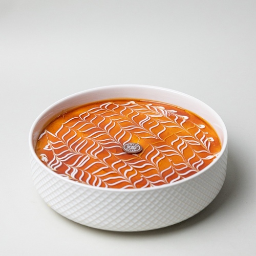 three lychee birex - Pyrex TresLeches cake
vanilla sponge cake covered with special Dolce caramel sauce, serves 4 to 6 persons.