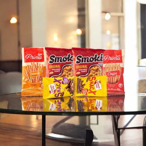 Snack Package - 2 smoki peanut flips, 2 salty sticks 