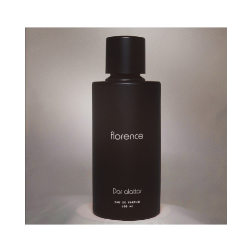 Florence - .The easy and abstaining fragrance is matched only by yourself
Top note: pink pepper, middle note: african orange flower, benzoin, bottom note: tonka bean, vanilla.
100 ML
العطر السهل الممتنع لا يضاهيكي سوى نفسك عزيزتي