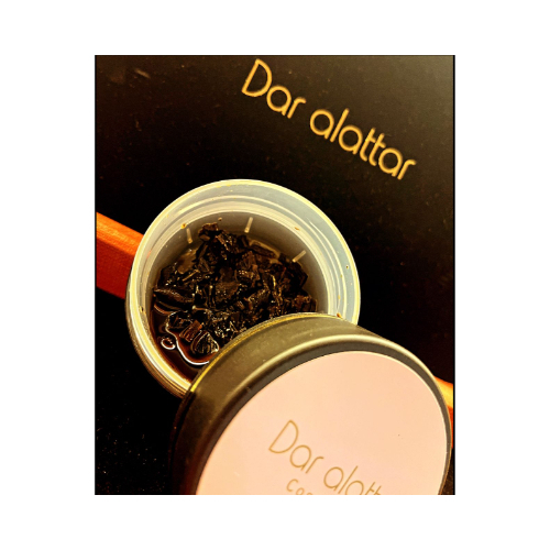 Maamoul Oud Dar Al Attar - The top base is oud wood - the middle is white musk - the bottom is Indian oud vapor oil, 2 tola