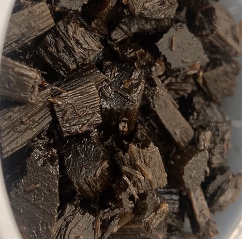 Mamoul Arabian Oud - The top base is oud wood - the middle is white musk - the bottom is Indian oud vapor oil, 2 tola