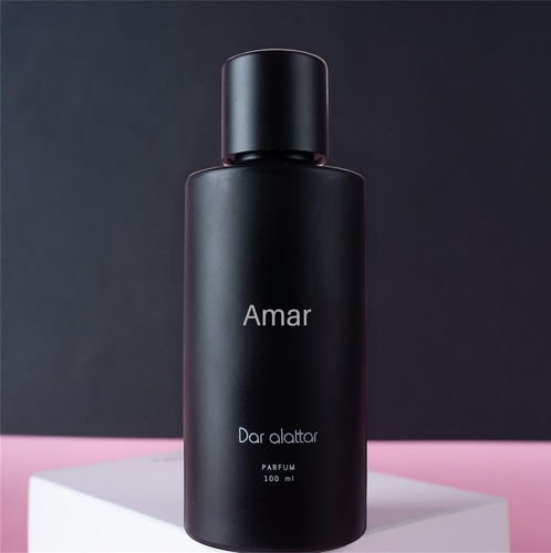 امار - عطر غريب سيأسر الحواس كلها حاسة تلو الأخرى ويطير بك في رحلة من الأحاسيس المرهفة و العميقة
 الطبقه العليا: توباكو - مندرين الوسطى: تونكا السفلى: برغموت - لبان 100 مل