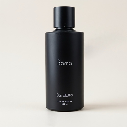 Roma - The magic of Rome presented in this bottle. The scent of Italy.. In both summer and winter..  Top note: Vanilla - Tuberose  Middle note: Sweet cinnamon Base note: Sandalwood - Powder 

 100 ML