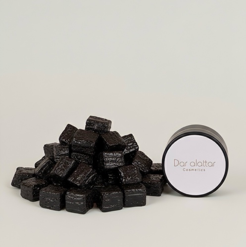 Mamoul Njood - The top base is sandalwood - the middle is amber - rose flower - the bottom is Malaysian oud oil - lavender 2 tola