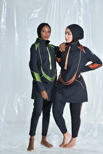 BEE RUN BEACH - A 3 pieces set (hijab, top and pants ) , with your choice of color neon pink , neon yellow or neon orange , perfect for all water sports  (hijab pull on black )