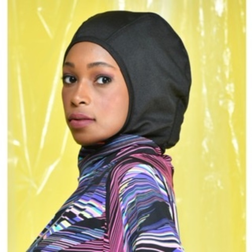 Pull on hijab - The Hijab is made from durable, lightweight fabric that offers optimal breathability with a soft touch. The pull-on design and long back ensure a personalised fit that doesn't come untucked while you work out or compete.