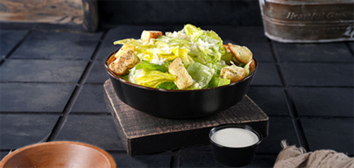 Caesar Salad - Romanie Lettues & Ice Berge Lettues & Corotun Bread & Cesar Sauce