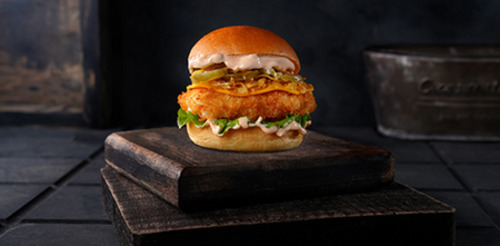 Magic Chicken Slider - Slider bun, Chicken, Cheese Lolo Bionda Lettue ,Pickle, Fry Potato And Magic Chicken Sauce