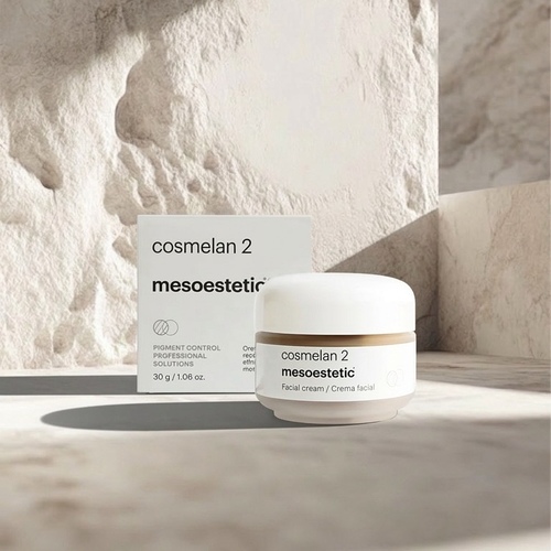 مقشر كوزميلان 2 الخاص للوجه - يعتبر مقشر كوزميلان 2 من ضمن أكثر المنتجات شهرة في منتجات العناية بالبشرة، حيث أن له طريقة معينة في الاستخدام لا بد من الالتزام بها. وذلك حتى تحصل على النتيجة التي تريدها، ولا بد من الالتزام بالخطوات التالية: ١-يوضع بليل ع بشره نظيفه قبل النوم و يغسل صباحا&nbsp; ٢-يوضع مرطب طبي على جميع الوجه لمده٣ ايام&nbsp; ٣-تكثيف الترطيب اكثر من مره باليوم لتسريع تقشر البشره