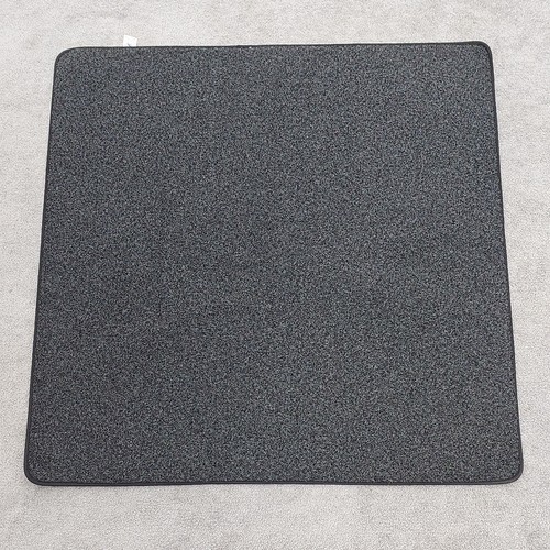 فرشه وكر مقاس1متر مربع الون اسود