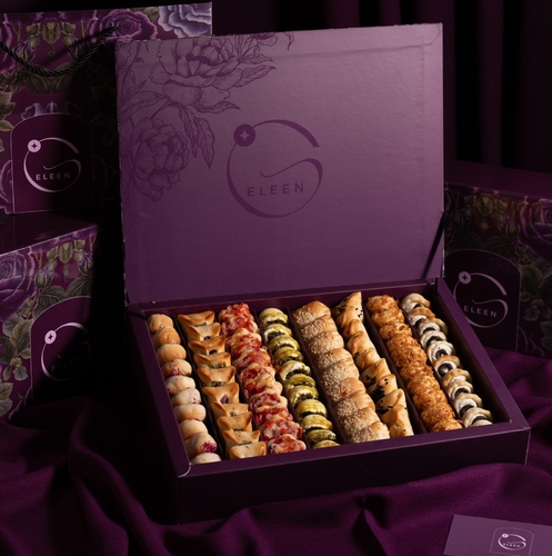 Eleen Sweets - Fatayer - Fatayer eleen If you added a card, please write your message in the box below