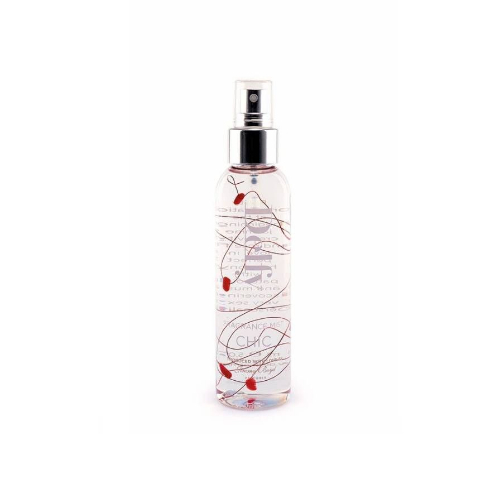 Delfy kw - Fragrance Mist Chic - Fruity provocation at the beginning. Jasmine creativity and rose for love, in perfect harmony with patchoulie and musk. Discovering a very sexy personality.