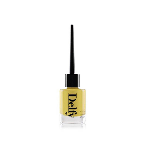 Delfy kw - 1031a   Margaritas - Professional quality nail polish with shiny, powerful colours for up to seven days. The gel texture gives an extreme lacquered shine and an ideal level of fluidity for perfect control and great ease of application. Citral, a natural active ingredient with strengthening and hardening properties, seals and protects the nails creating an unscratchable armor of light.