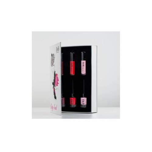 Delfy kw - City Soul R117 Gift Box - This amazing gift box with fashionable book shape contains Nail polish with 3D volume lipstick to give your lips more volume