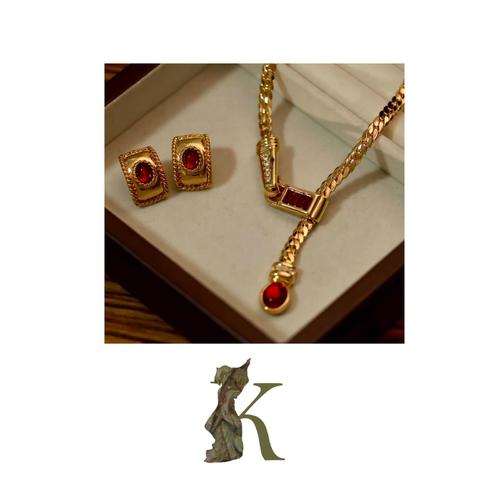 Necklace & Earing - Rhinestone necklace with a red stone + Earing