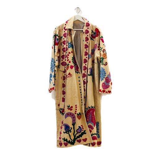 COTTON HANDMADE JACKET EMBROIDERY - COTTON HANDMADE JACKET EMBROIDERY COLOR BEIGE WITH HEART