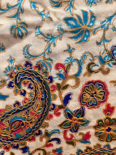 HAND FULL STICHES - KASHMIR SHWAL