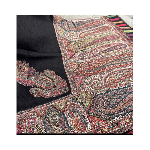Luxury Unveiled Pure Wool Kashmiri Shawl-Black