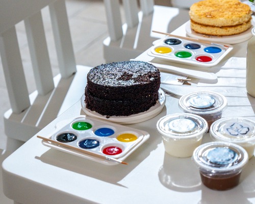 Cake station for 20 person