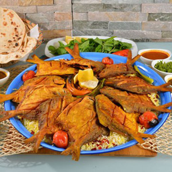 Tray Zubaidi with Rice - Mix Rice with Zubeidi Fish,5 stew from your choice, 5 pepsi , tanoor bread with Yas special service