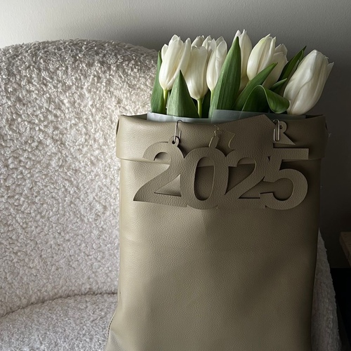 ورد تخرج 2025