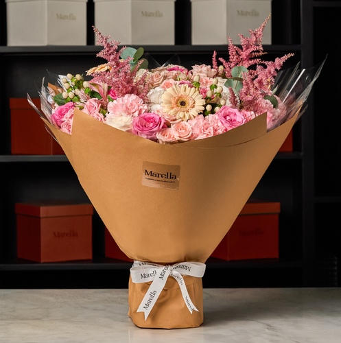 Big flowers bouquet