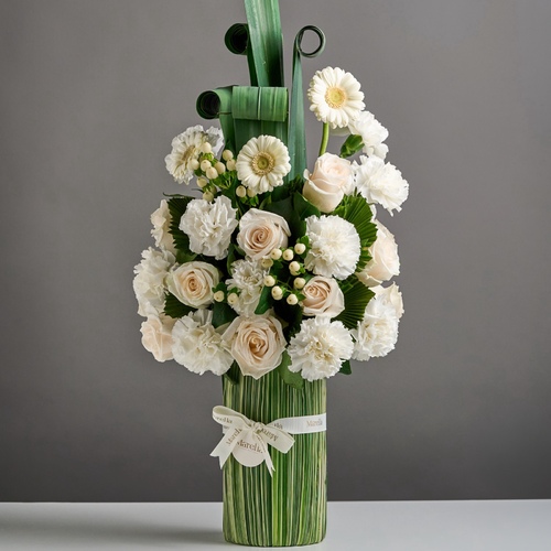 Va 21 - فازه راقيه من تنسيق ماريلا بالزهور و الورودبتنسيق متميز و متفرد لمناسباتكم بكل تفرد و جمال