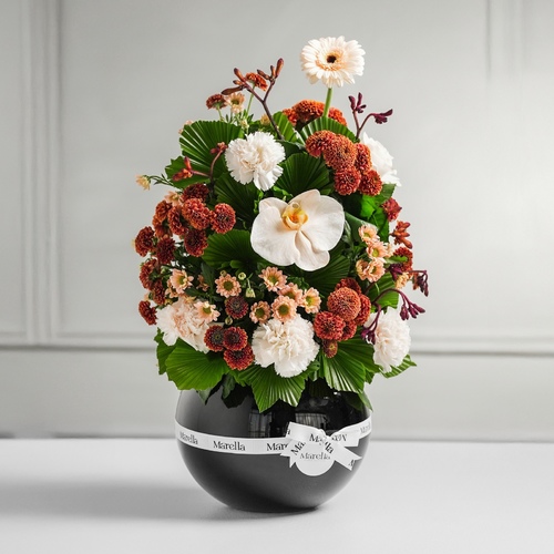 Vasa MR - فازه كبيره راقيه من تنسيق ماريلا بالزهور و الورودبتنسيق متميز و متفرد لمناسباتكم بكل تفرد و جمالللكتابه على الكرت يرجى كتابة العباره في الملاحظات