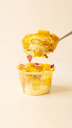 mini mango trifle