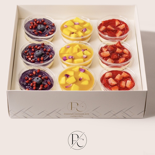 Mini Mix Cheesecake - Mini Mix Cheesecake Contains 3 Mango, 3 Strawberry and 3 Blueberry