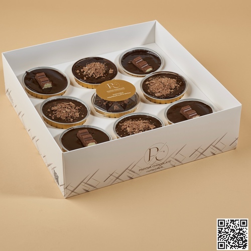 لافا كيك كاب - يحتوي بوكس الافا على 9 قلاصات كيك شوكلا مع صوص نوتيلا والكندر