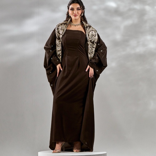 الاستلام خلال اسبوعين الى ثلاثه - Loose free-size design with &nbsp;inner layer. Measurements needed