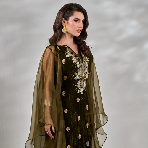 الاستلام خلال 3 اسابيع - “I just need the internal measurements of the piece.”