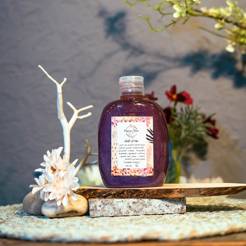 flash purple body oil - A mixture of essential and therapeutic oils and butters that work to moisturize the body. It is quickly absorbed. It moisturizes the body and makes it softer. It is used after showering.