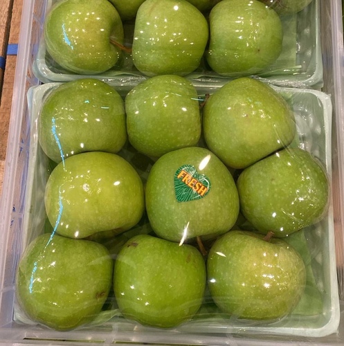 تفاح اخضر لبناني طبق