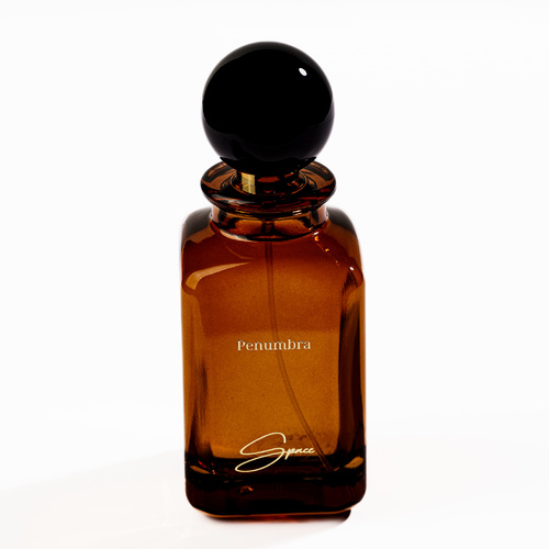 Penumbra - Top notes: bergamot + coriander  Middle Notes: Spices + Turkish Rose  base notes: cedar + amber incense